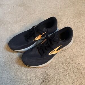 Brooks Women's Black Running Shoes